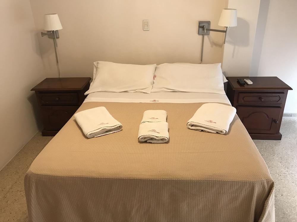 Cordoba Inn Apart Hotel ภายนอก รูปภาพ